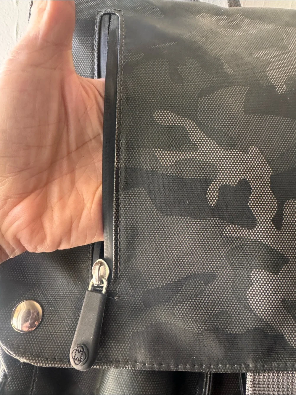Duchamp Men's Camo Roll-Top Backpack - Black/Gray